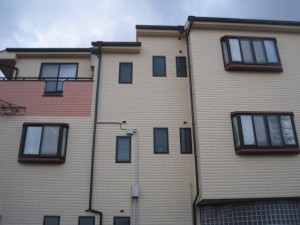052 (2)