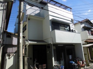 032 (2)