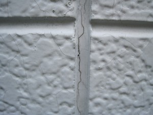 076