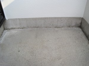 ベランダ床(塗装前)