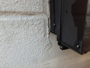 工事前の劣化状況(ひび割れや隙間)