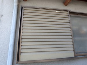 雨戸(塗装前)