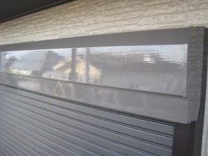 シャッターBOX塗装後
