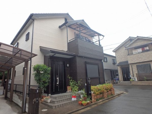 塗装完成の家