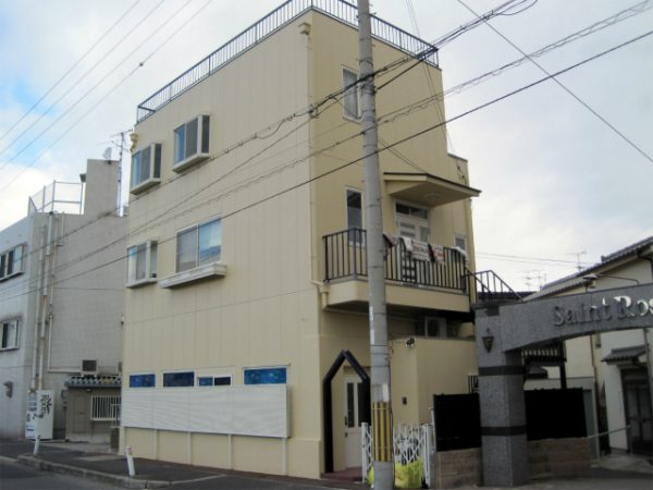 塗装後の家