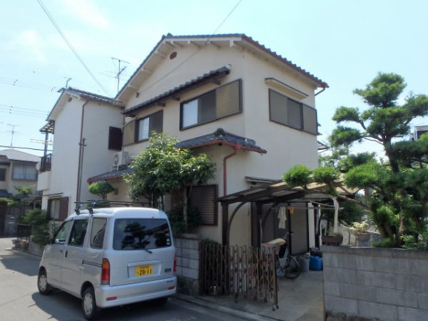 外壁塗装塗装前のお家