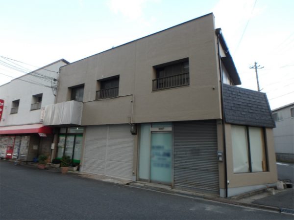 外壁塗装・シャッター塗装・屋根塗装（かわら棒）