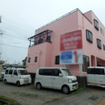 和泉市で外壁塗装の施工が完了した建物