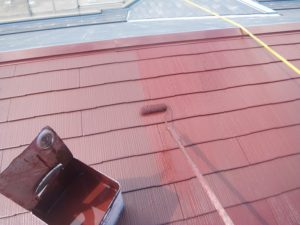 スレート屋根の上塗り