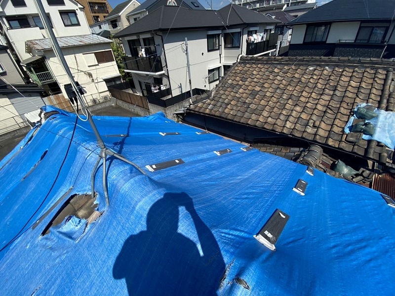 雨漏りブルーシート養生