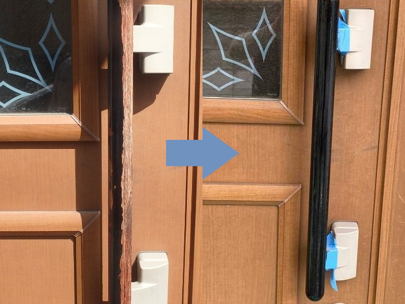 松原市サイディング外壁　玄関ドア手摺付帯部塗装