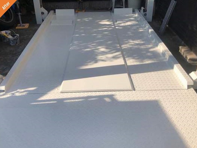 防錆塗装前のカーポート鉄製床