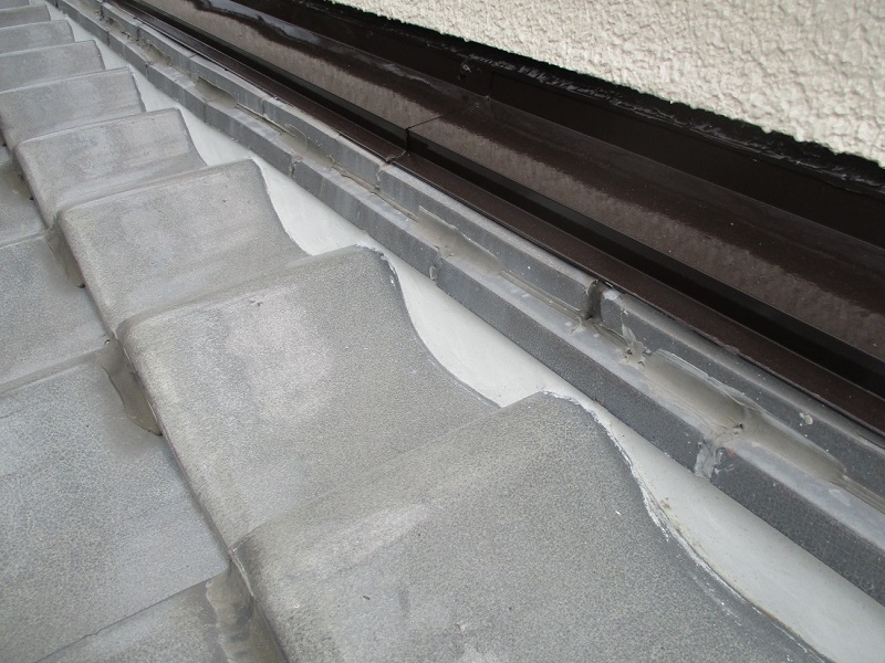 大阪狭山市外壁と屋根の状態を点検しお見積り提示　漆喰詰め替えをご提案
