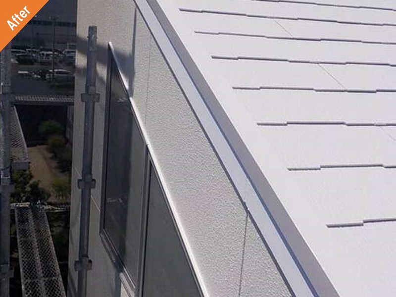 屋根塗装後のスレート屋根細部
