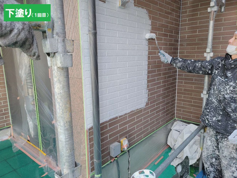 堺市にてサイディング外壁のお宅で外壁工事（総額約108万円）下塗り