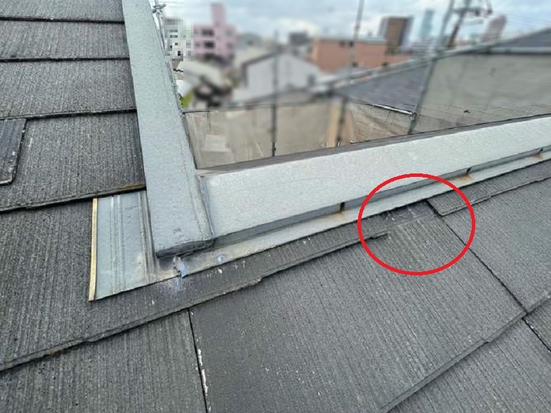 堺市東区にて屋根修理の値段公開します（スレート差し替え）スレート瓦が剥がれている