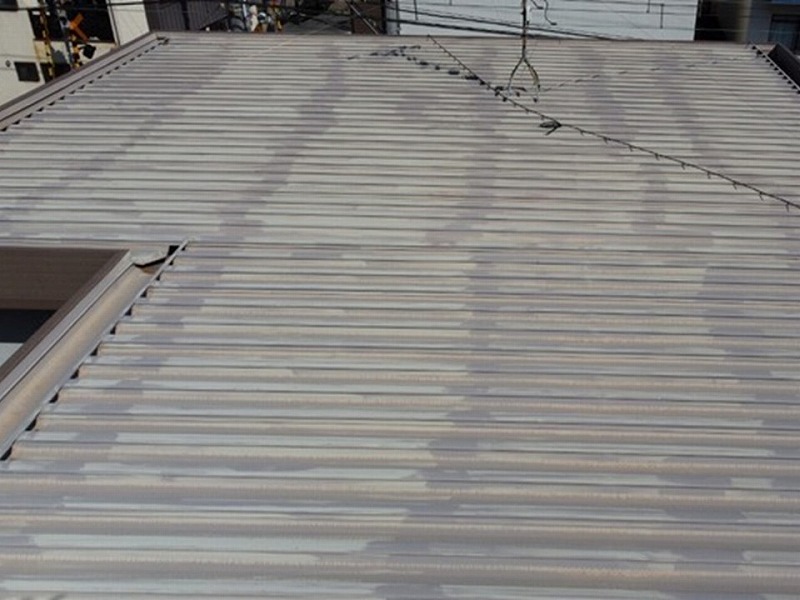 折半屋根のドローン点検