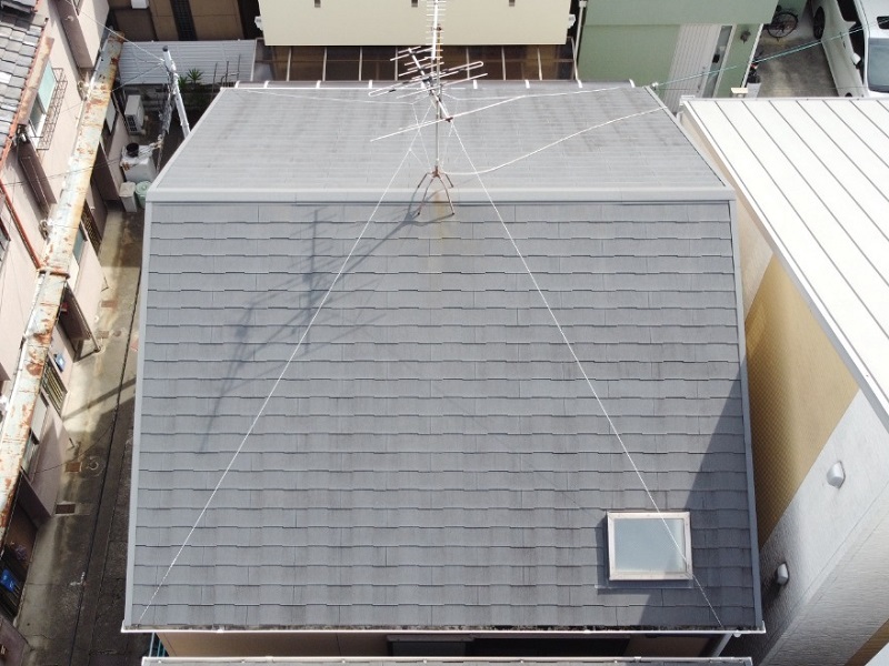 東大阪市にてRSルーフ2液Fで屋根塗装（料金は約20万円）