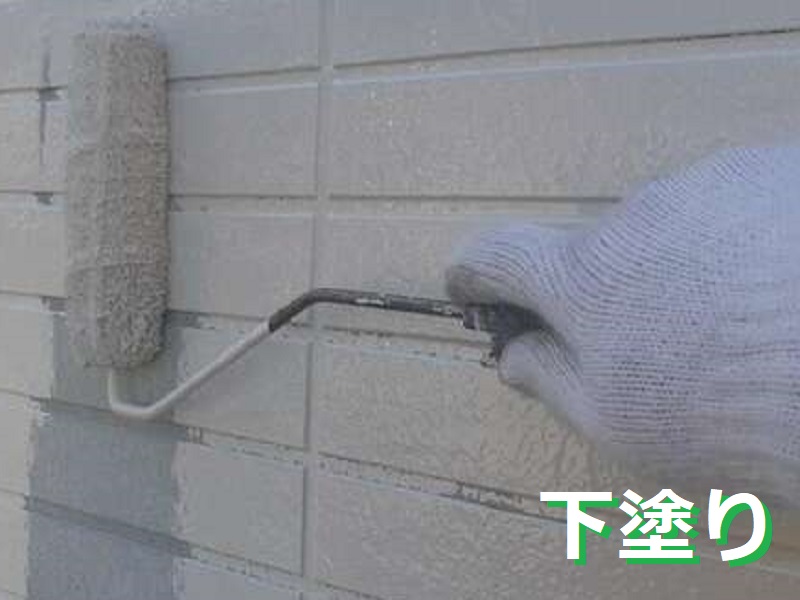 大阪市にてシーリング工事と外壁塗装で雨漏り予防を実施しました 1液エスコマイルドで下塗り