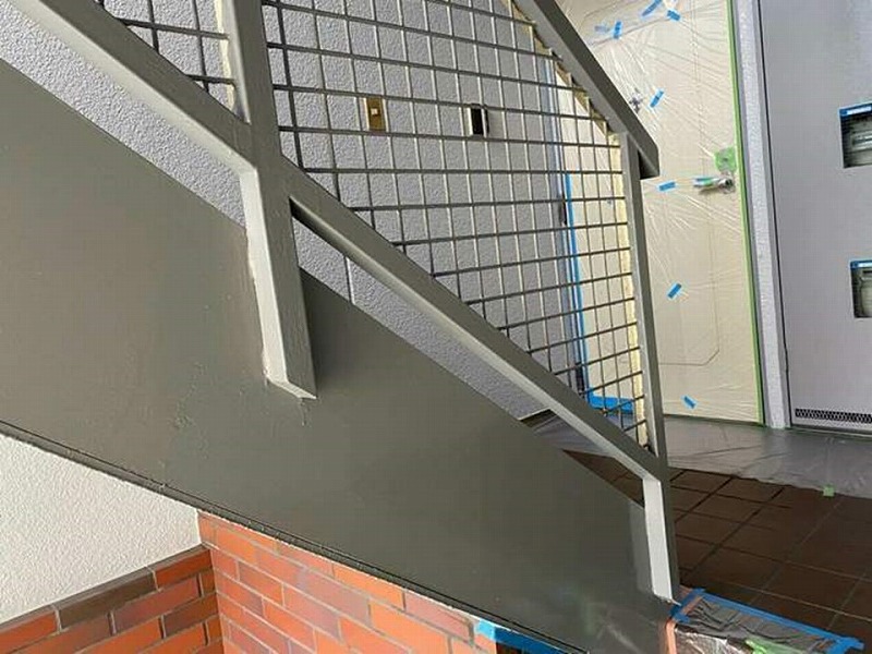 マンション手摺の塗装完了
