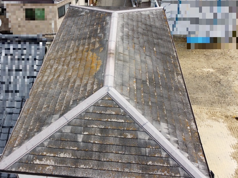 松原市にてRSルーフ2液SIで屋根塗り替えをさせて頂きました 屋根塗り替え前の屋根の状態