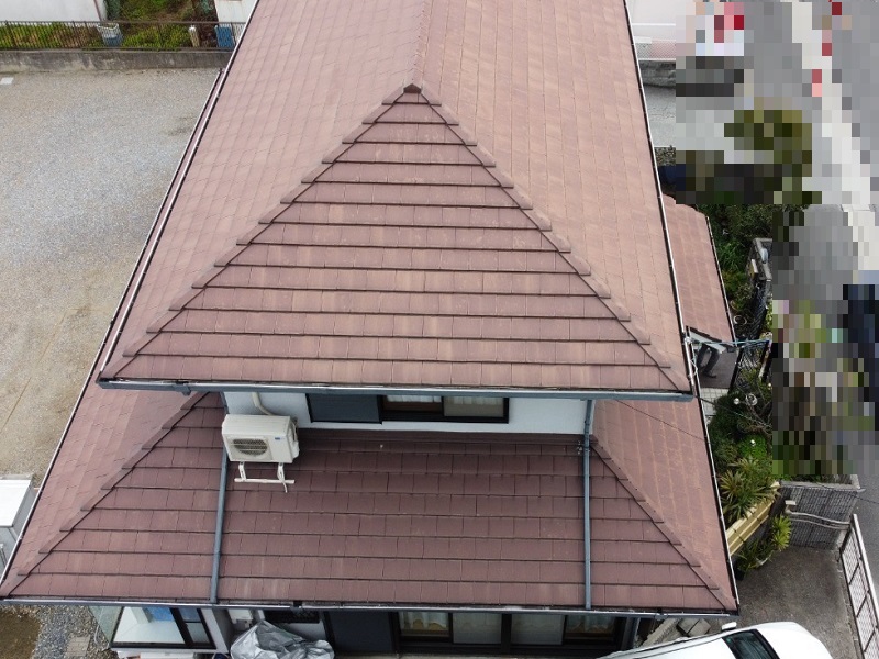 羽曳野市にて屋根の塗装工事を実施しました（セメント瓦を塗装）施工前