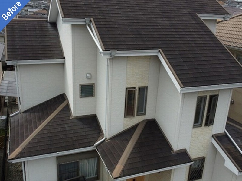 屋根塗装前の下屋根と屋根
