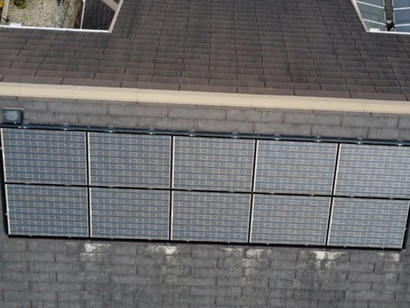 ソーラーパネルのある屋根
