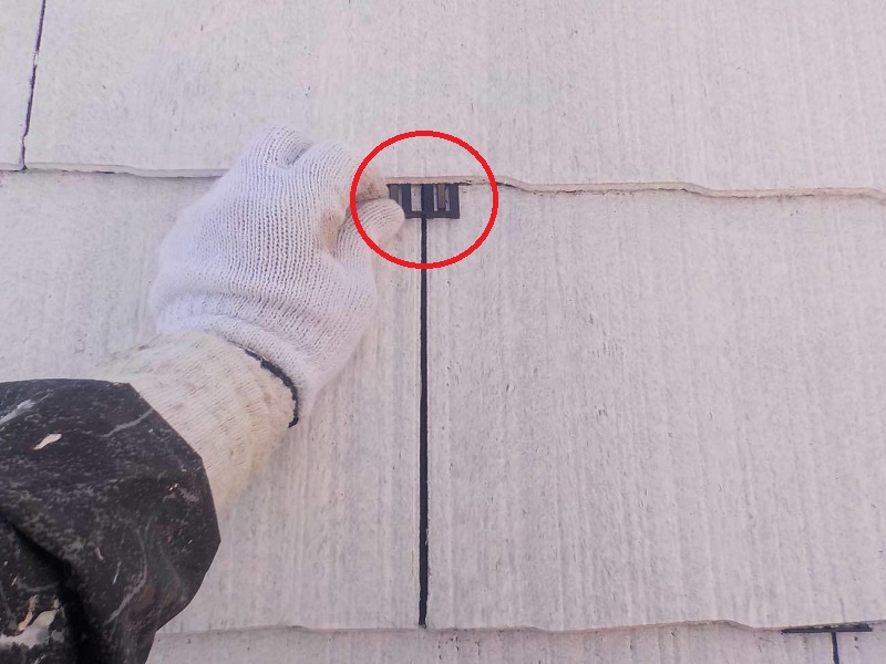 羽曳野市の屋根塗装に使用した塗料の種類は最高グレードのタテイル2　タスペーサーで縁切り