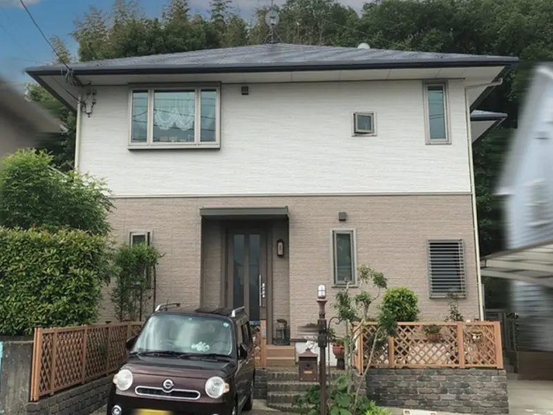 富田林市でスレート瓦へ遮熱フッ素塗料を使用した屋根塗装 - 大阪の
