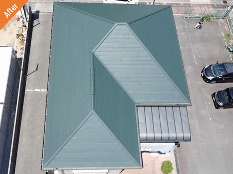 塗装工事後の屋根カバー工法を実施した旭化成ヘーベルハウスの屋根