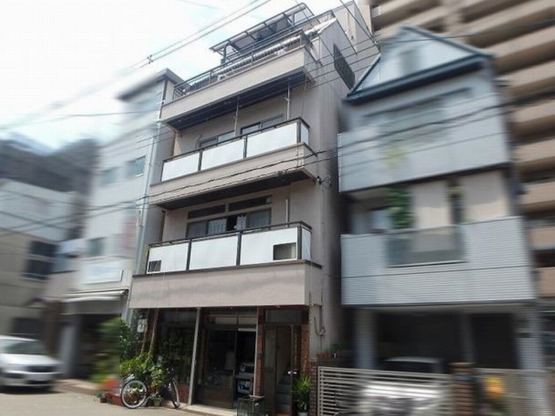 大阪市中央区のALC外壁のマンション
