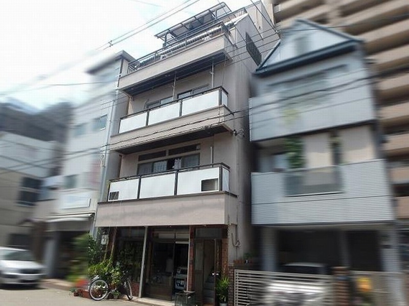 大阪市中央区のALC外壁のマンション