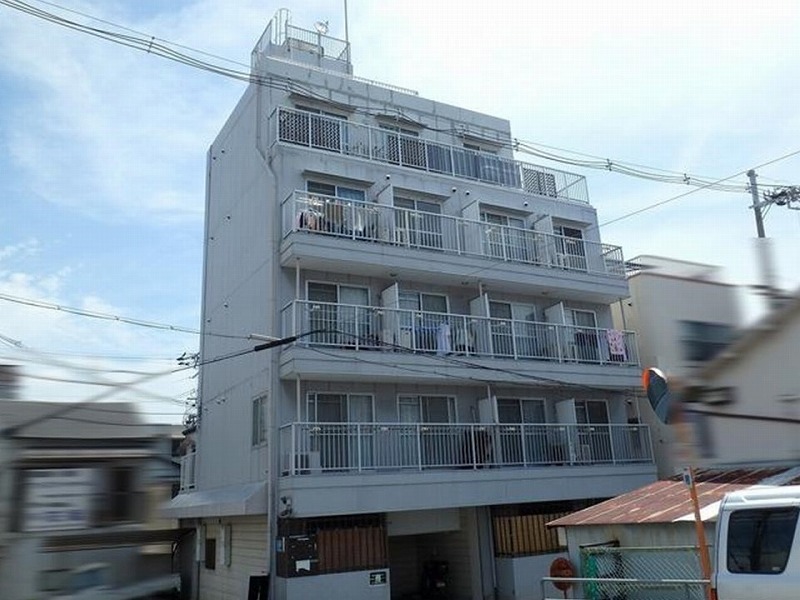 大阪市淀川区の外壁補修前のALCマンション