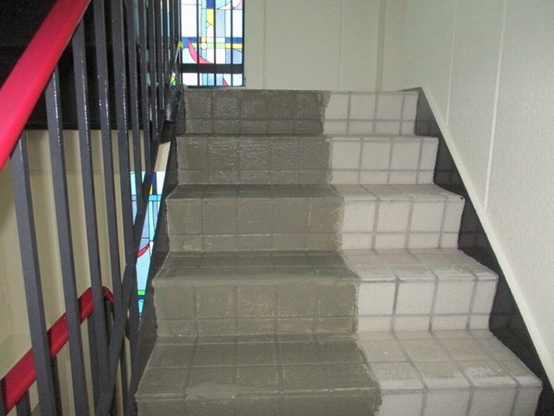 階段の半分施工完了