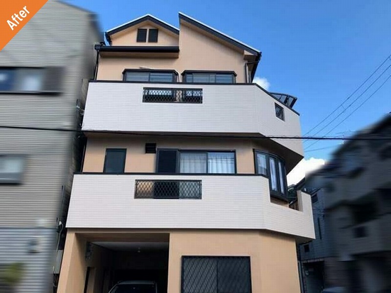 大阪市東住吉区の外壁塗装後のサイディングとモルタル外壁の戸建ての正面
