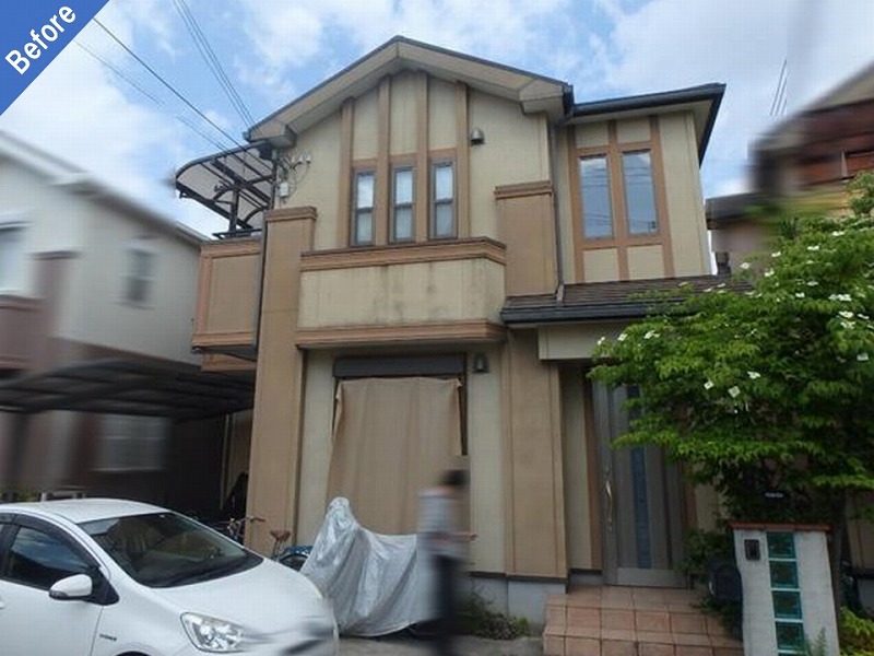 和泉市の外壁塗装前のサイディング外壁の戸建て住宅