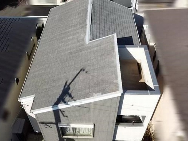 屋根のドローン点検
