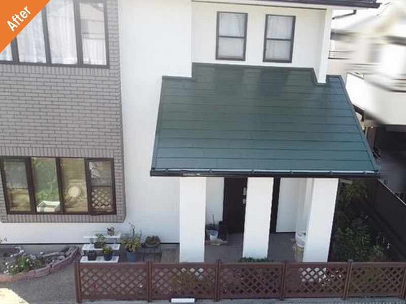 外壁塗装後の下屋根と外壁