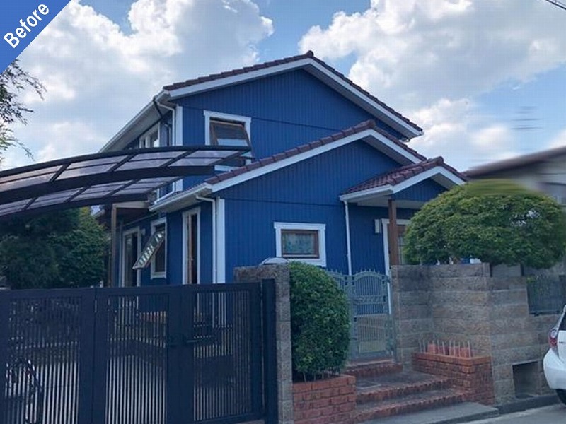 外壁塗装前のスウェーデンハウスの戸建て住宅