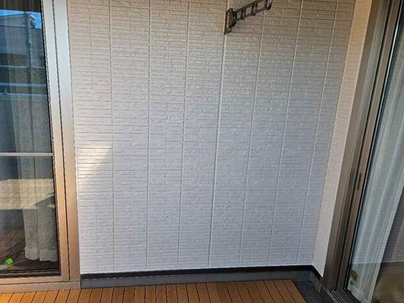 塗装後のベランダ内部の外壁