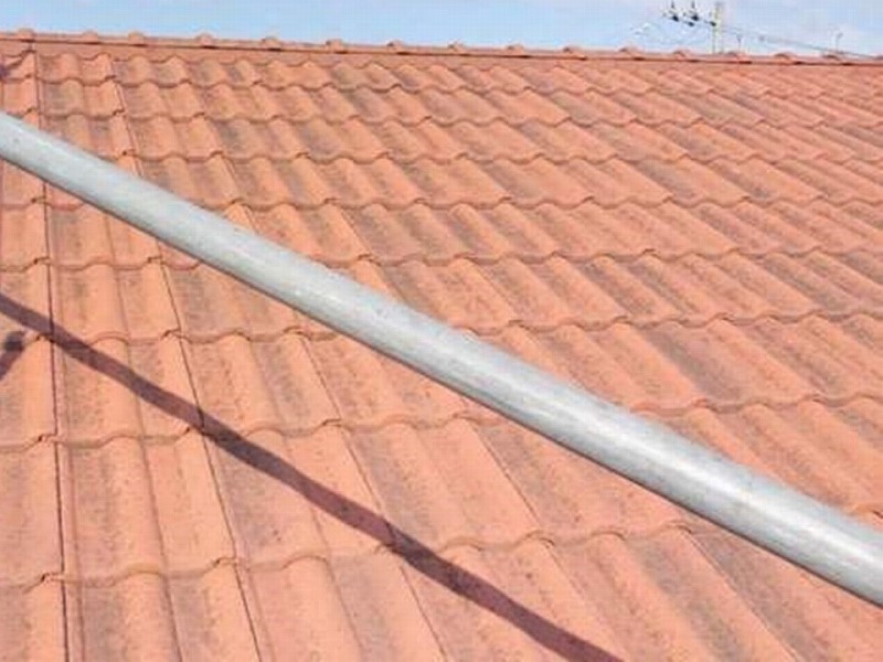 モニエル瓦への屋根塗装開始
