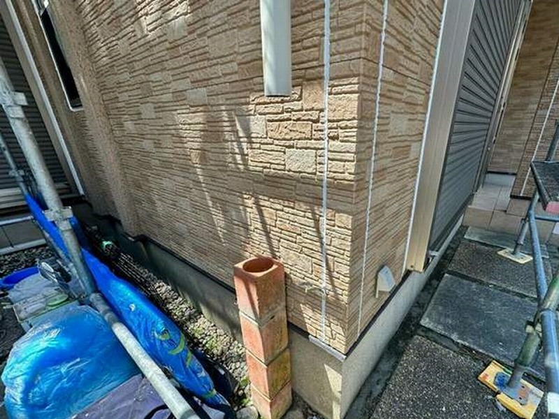 破損した雨樋の撤去