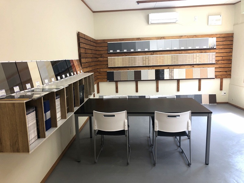  岸和田店内のショールーム
