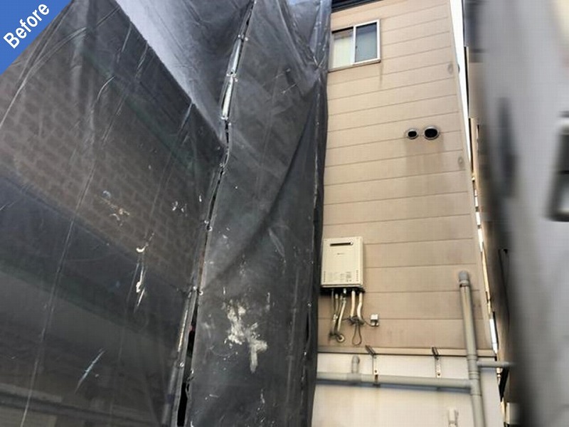 大阪市城東区の塗装工事前の戸建ての裏面
