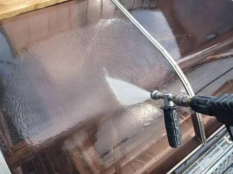 ベランダ屋根の高圧洗浄