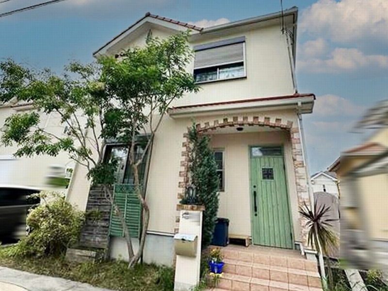 人気ベージュ色KP-336で外壁塗装をした事例2