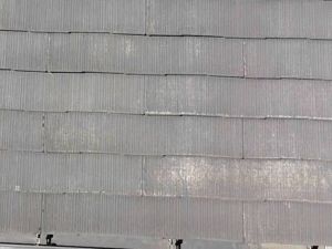 塩害による劣化（色褪せ）