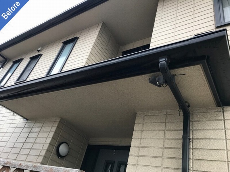 外壁塗装前のヘーベルハウスの軒天廻り