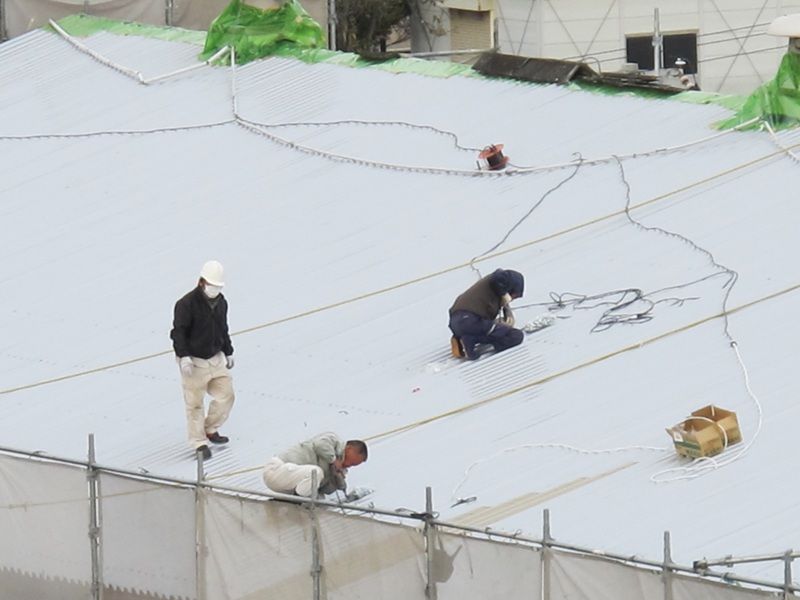 工場屋根のメンテナンス 葺き替え工法